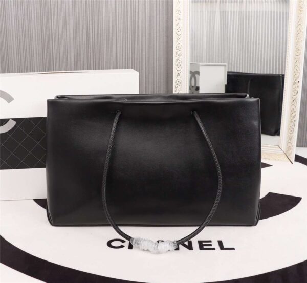 Modern Style Trendy CN Handbag 650