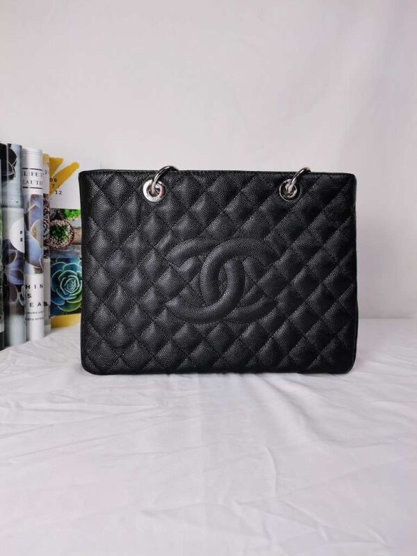 Modern Style Trendy CN Handbag 626