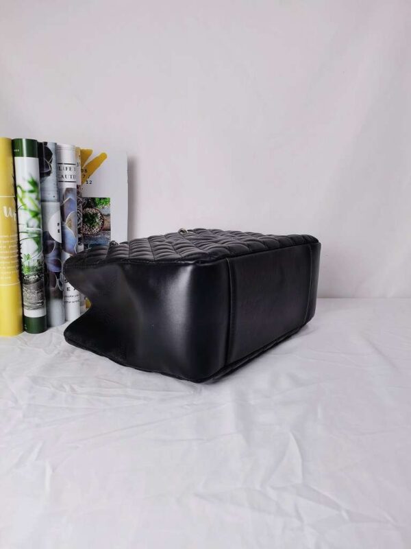 Modern Style Trendy CN Handbag 626