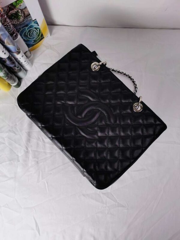 Modern Style Trendy CN Handbag 626