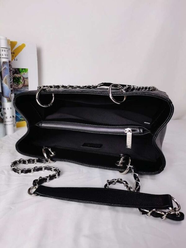Modern Style Trendy CN Handbag 626