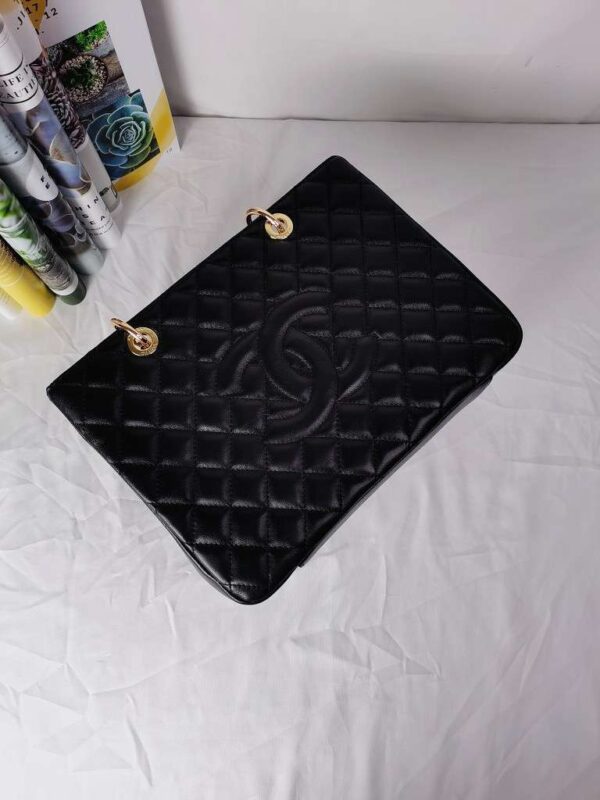 Modern Style Trendy CN Handbag 626