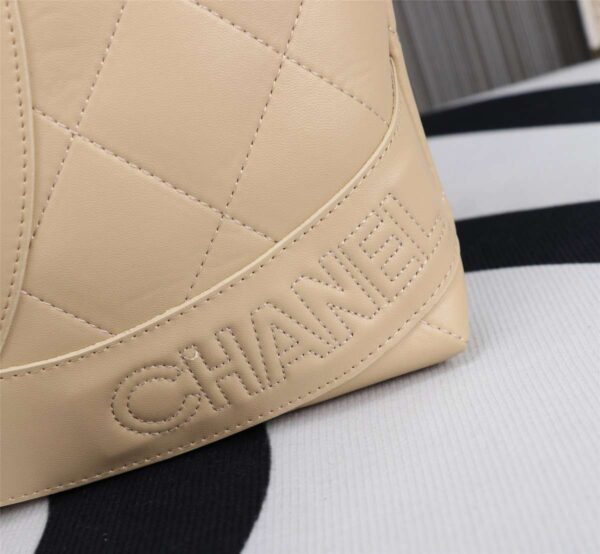 Modern Style Trendy CN Handbag 619