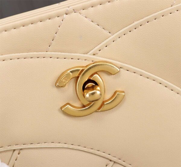Modern Style Trendy CN Handbag 619
