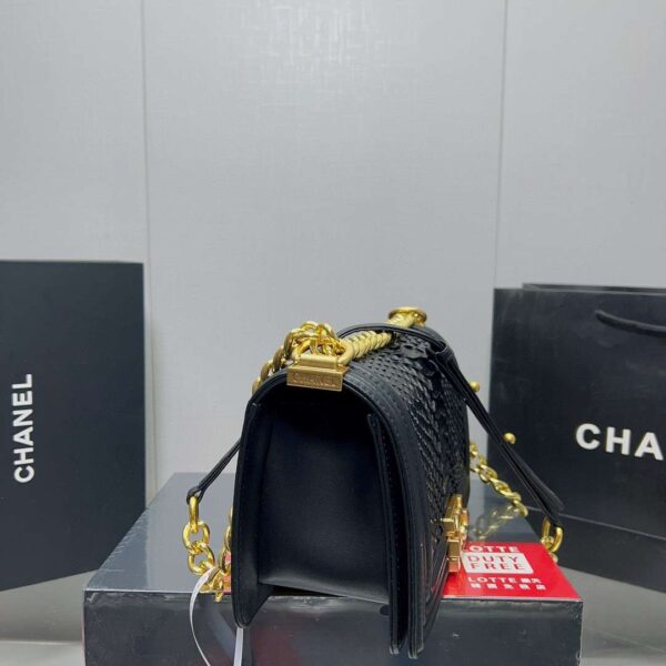 Modern Style Trendy CN Handbag 616