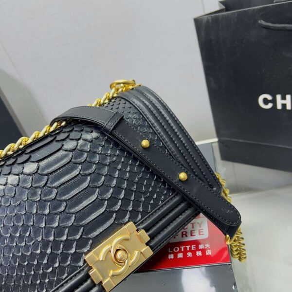 Modern Style Trendy CN Handbag 616