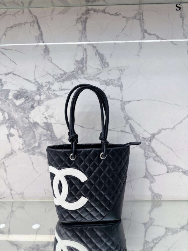 Modern Style Trendy CN Handbag 613