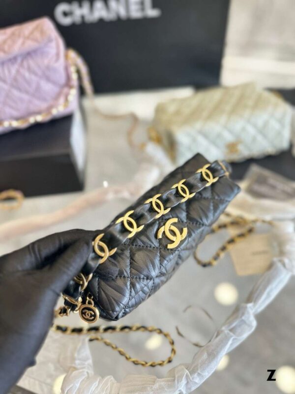 Modern Style Trendy CN Handbag 612