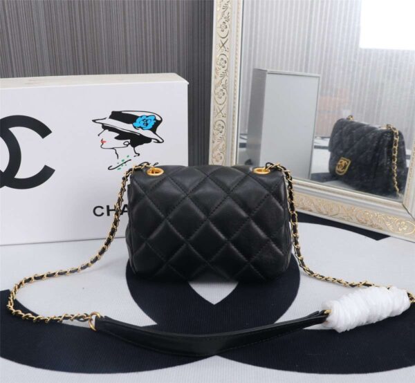 Modern Style Trendy CN Handbag 600