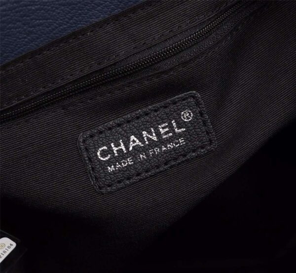 Modern Style Trendy CN Handbag 559