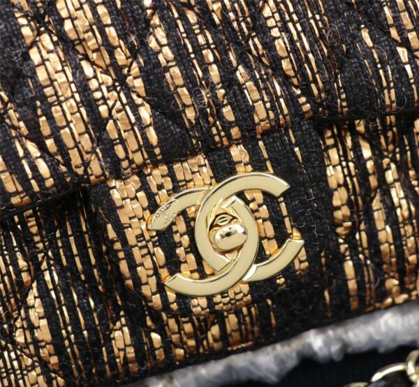 Modern Style Trendy CN Handbag 557