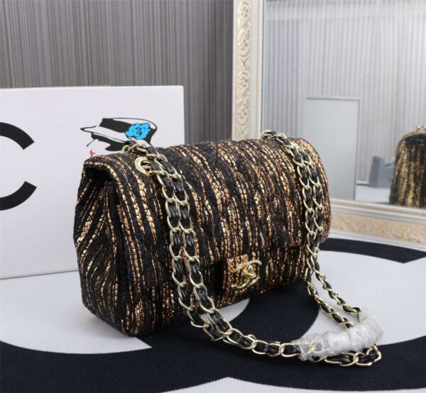Modern Style Trendy CN Handbag 557