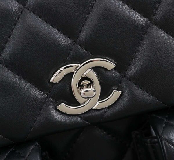 Modern Style Trendy CN Handbag 558