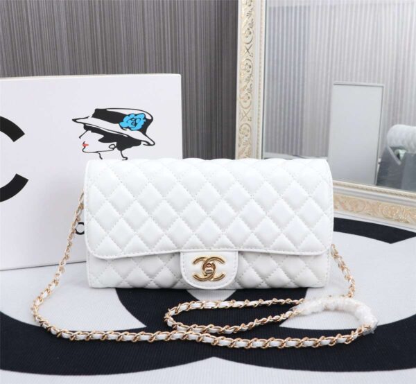 Modern Style Trendy CN Handbag 556