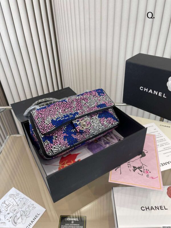 Modern Style Trendy CN Handbag 555