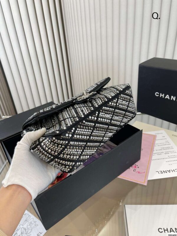 Modern Style Trendy CN Handbag 555