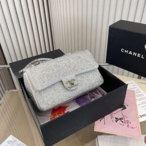 Modern Style Trendy CN Handbag 555