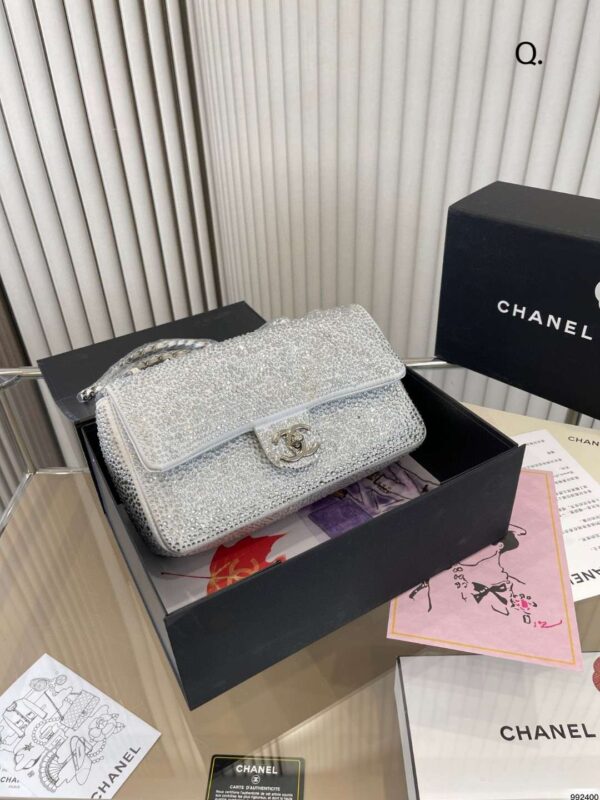Modern Style Trendy CN Handbag 555