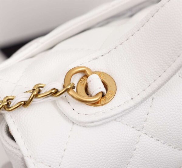 Modern Style Trendy CN Handbag 551