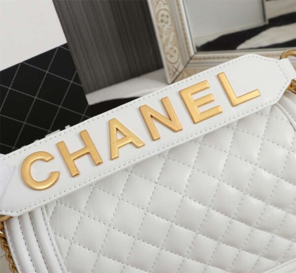 Modern Style Trendy CN Handbag 548