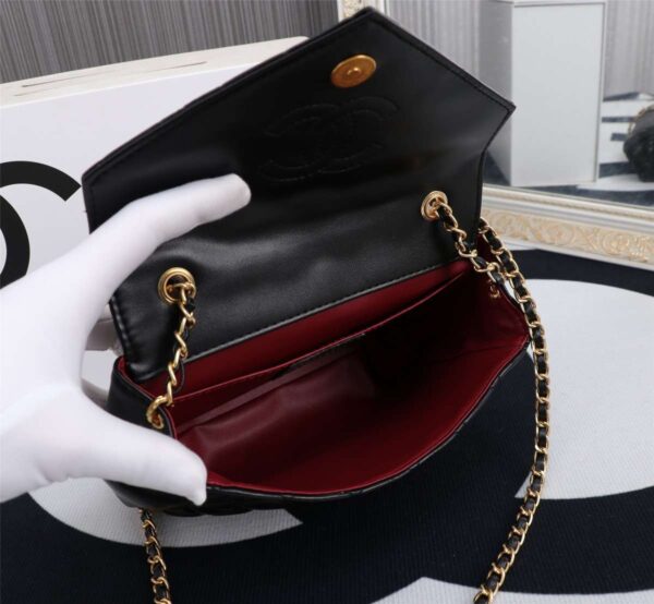 Modern Style Trendy CN Handbag 546