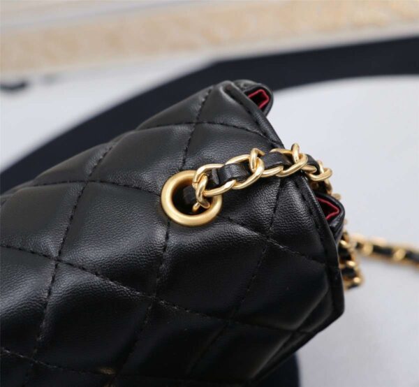 Modern Style Trendy CN Handbag 546