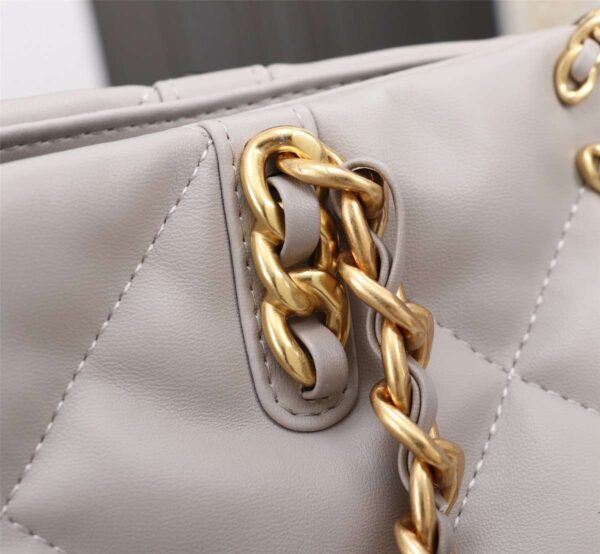 Modern Style Trendy CN Handbag 543