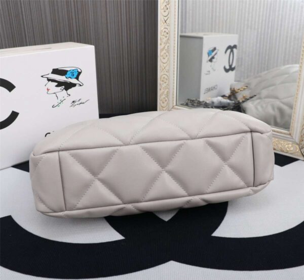 Modern Style Trendy CN Handbag 543