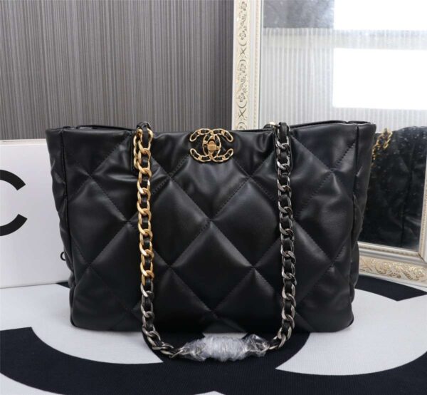 Modern Style Trendy CN Handbag 543