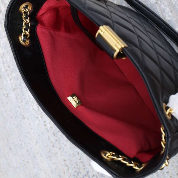 Modern Style Trendy CN Handbag 541