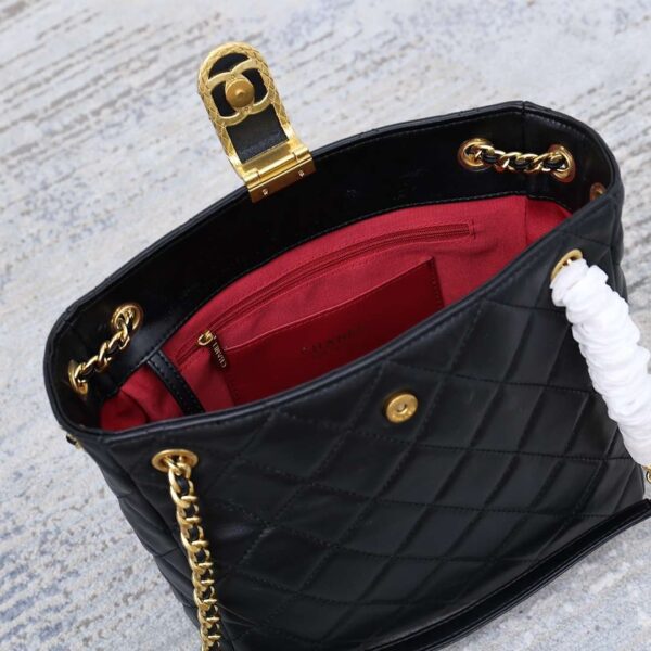 Modern Style Trendy CN Handbag 541