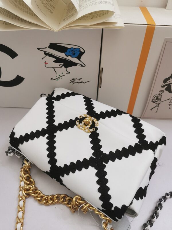 Modern Style Trendy CN HandBag 440