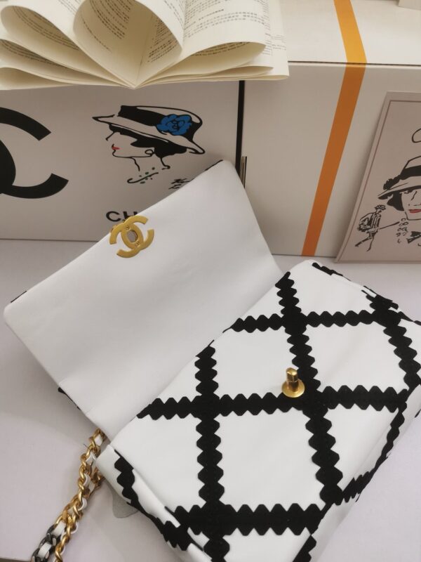 Modern Style Trendy CN HandBag 440
