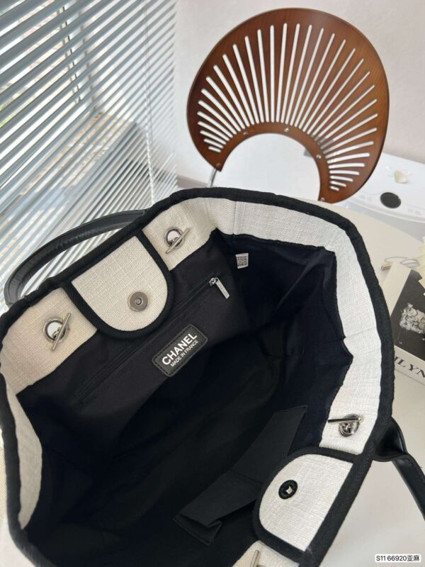 Modern Style Trendy Bag C3811