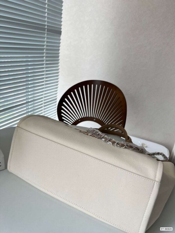 Modern Style Trendy Bag C3810