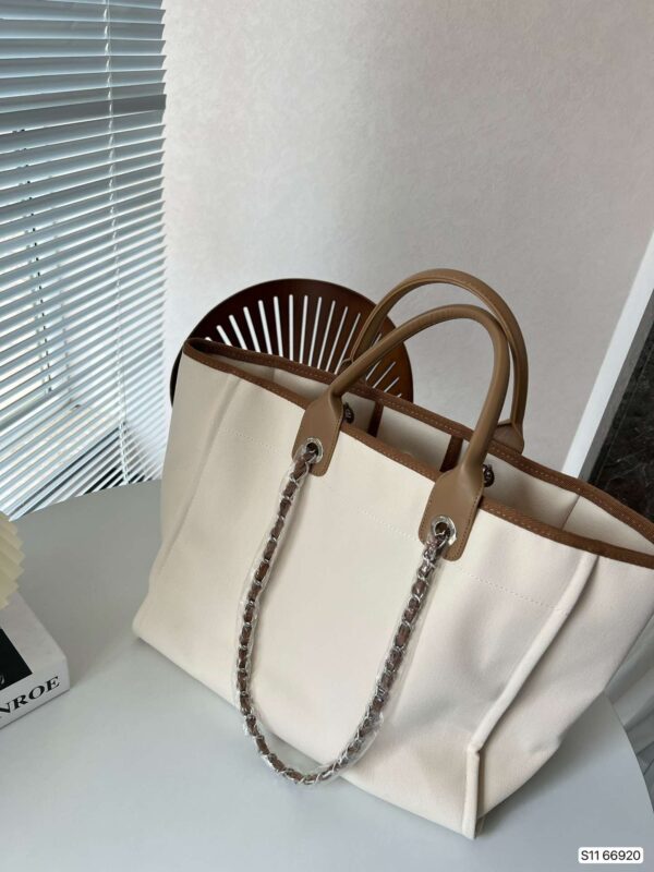 Modern Style Trendy Bag C3810