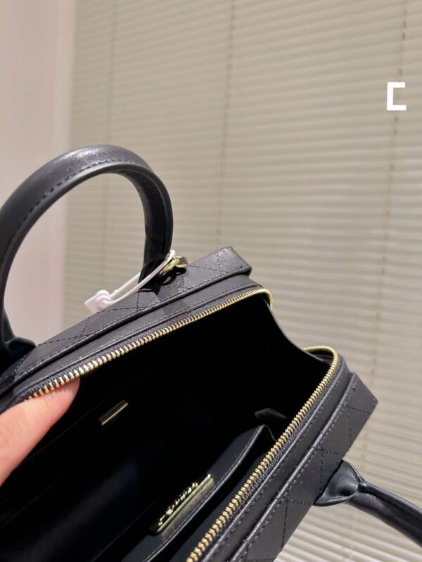 Modern Style Trendy Bag C3615