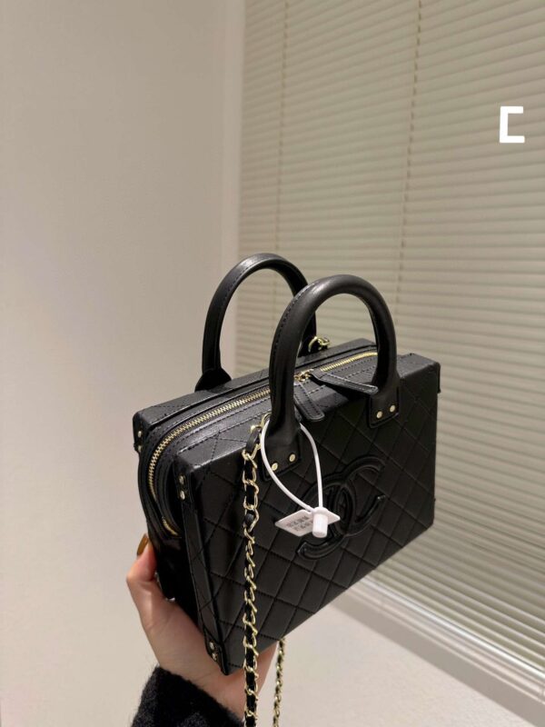 Modern Style Trendy Bag C3615