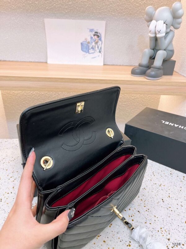 Modern Style Trendy Bag C3571