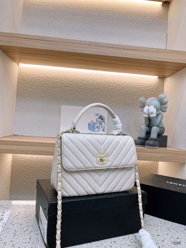 Modern Style Trendy Bag C3571