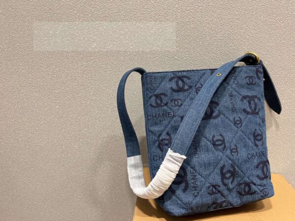 Modern Style Trendy Bag C3410