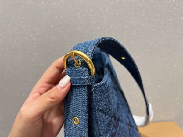 Modern Style Trendy Bag C3410
