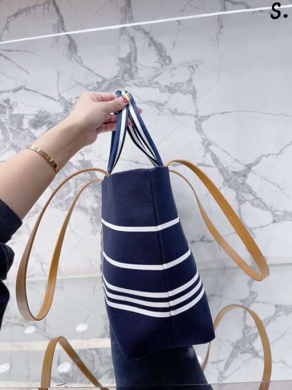 Modern Style Trendy Bag C3385