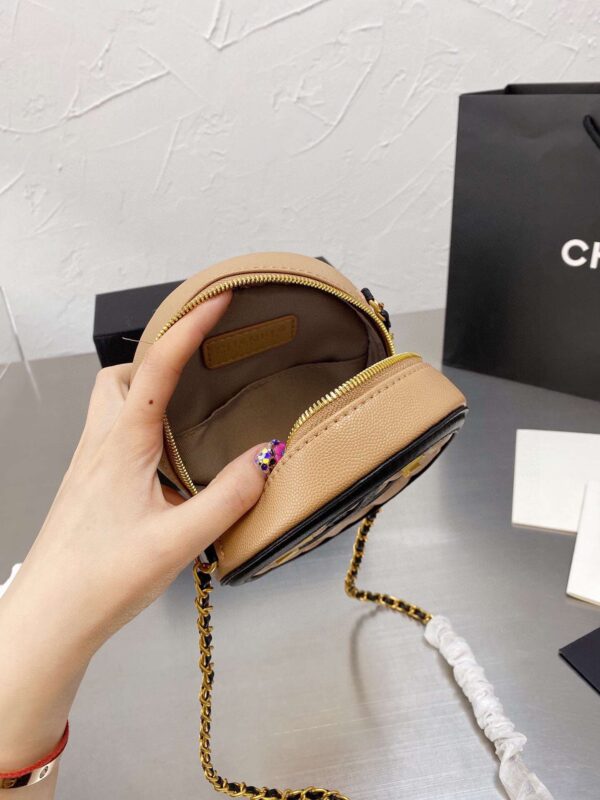 Modern Style Trendy Bag C384